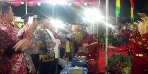 sambut1