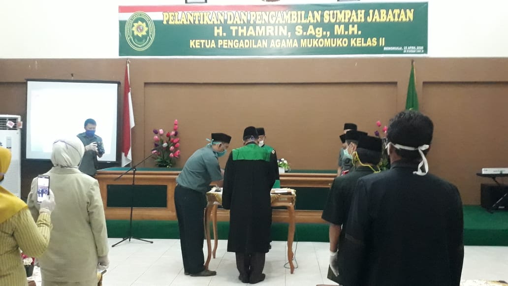 pelantikan pak thamrin